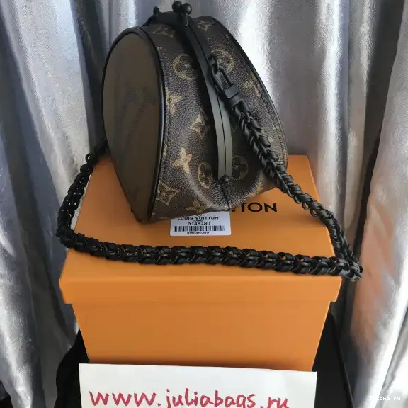 Cheap LOUIS VUITTON BOURSICOT BC 0521